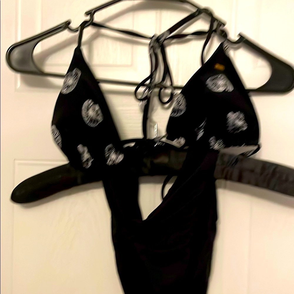 Roxy Black Triangle bikini with Adjustable Straps